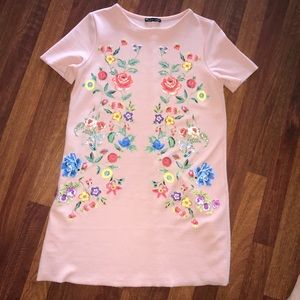 Zara Summer / Spring Pink T-shirt dress w/flowers